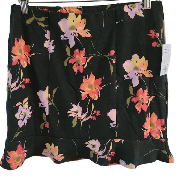 SO Juniors Flounce Mini Skirt - Size Large (NWT) - Picture 5 of 5